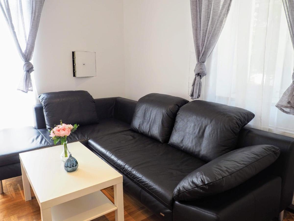 City Villa Schoenbrunn Apartments - Contactless 24H Check-In Wenen Buitenkant foto