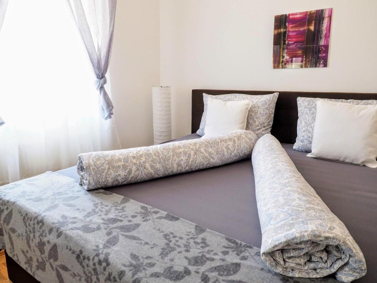 City Villa Schoenbrunn Apartments - Contactless 24H Check-In Wenen Buitenkant foto