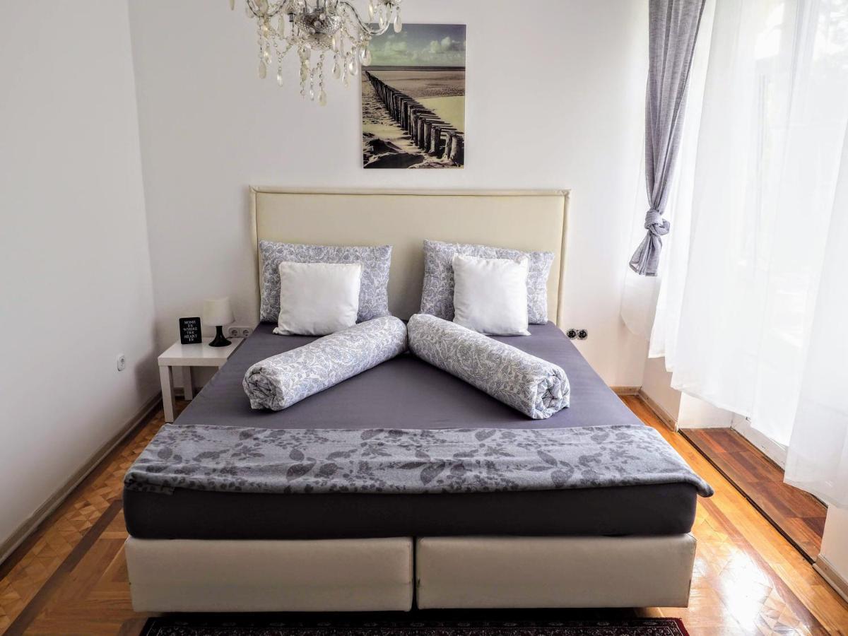 City Villa Schoenbrunn Apartments - Contactless 24H Check-In Wenen Buitenkant foto