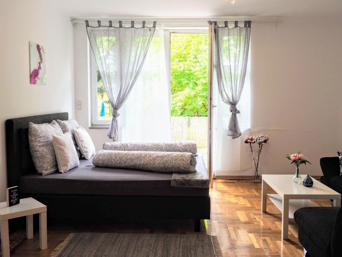 City Villa Schoenbrunn Apartments - Contactless 24H Check-In Wenen Buitenkant foto